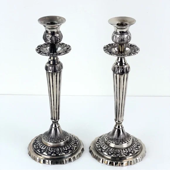 Set Of 2 Silver Plate Candlesticks Candelabra - Picture 2 of 9